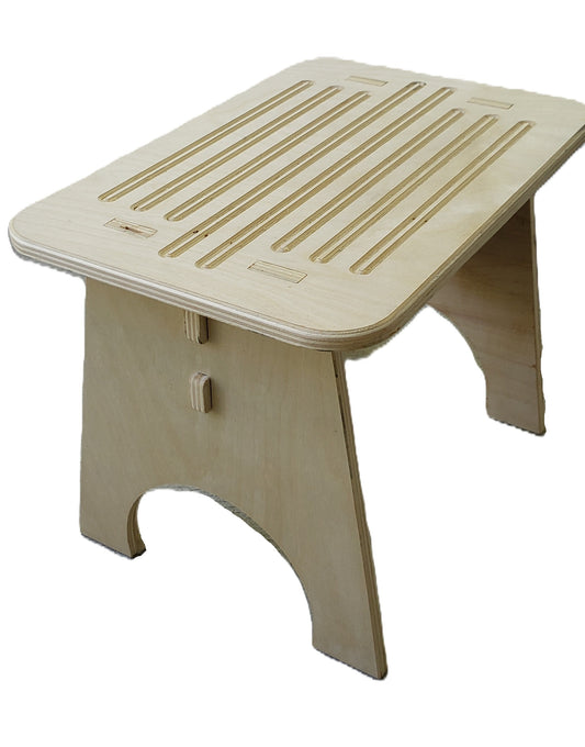 CHILDREN'S STOOL